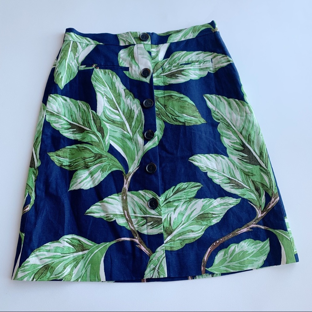 Ann Taylor NWT Tropical Leaf Print Skirt Button Front Size 6 Petite